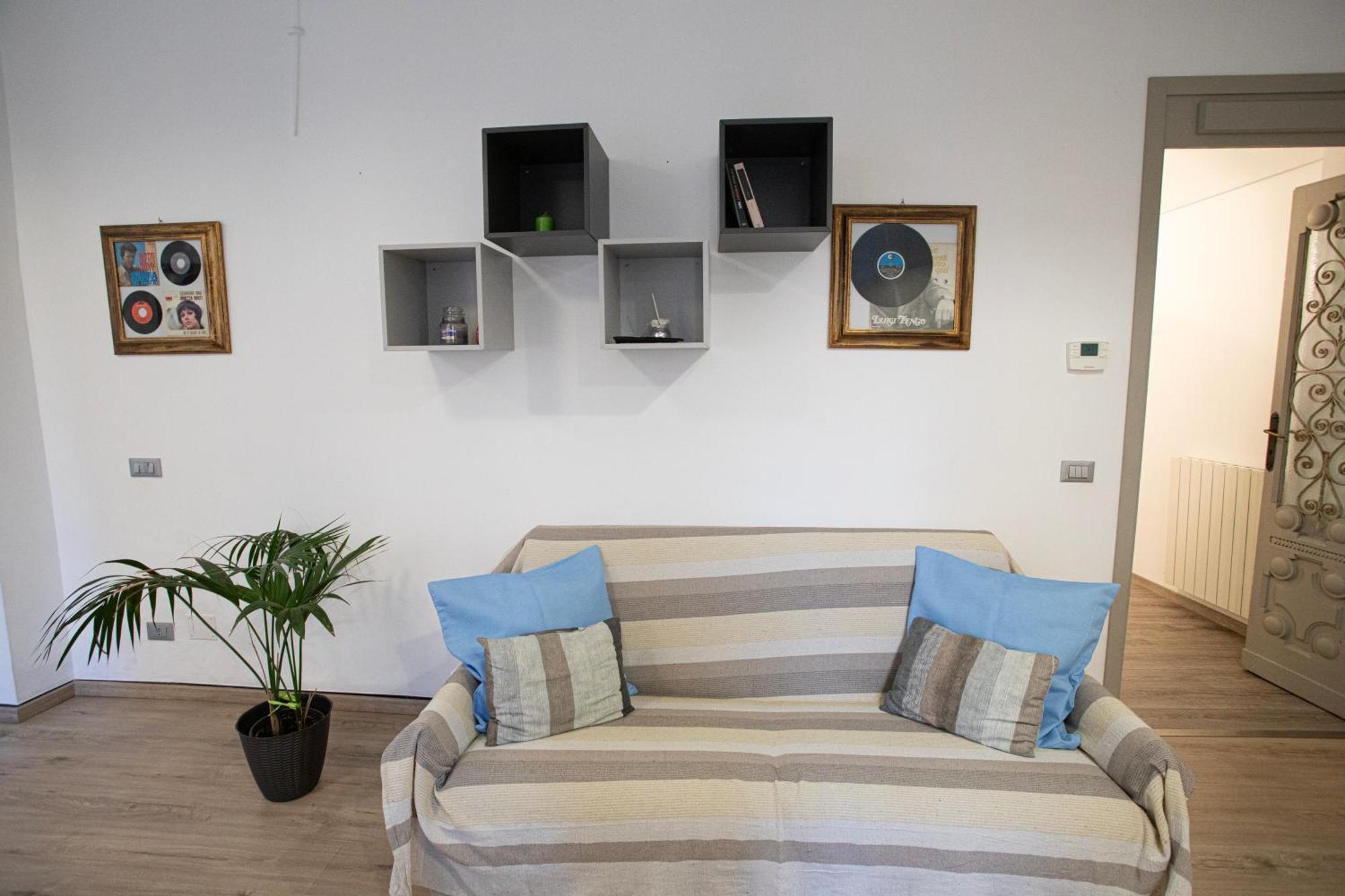 Civico 10 Apartment *